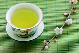 Health benefits of drinking green tea.